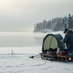 зимняя рыбалка на замерзших водоемах