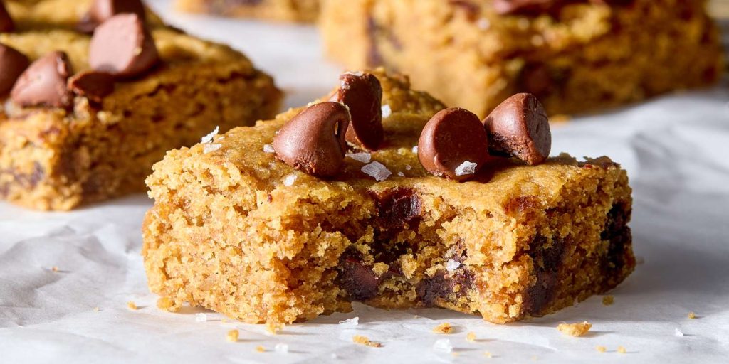 11747738-Chickpea-Blondies-ddmfs-beauty-2x1-25264-d281788f87b14891b78f757a7dff3df7.jpg