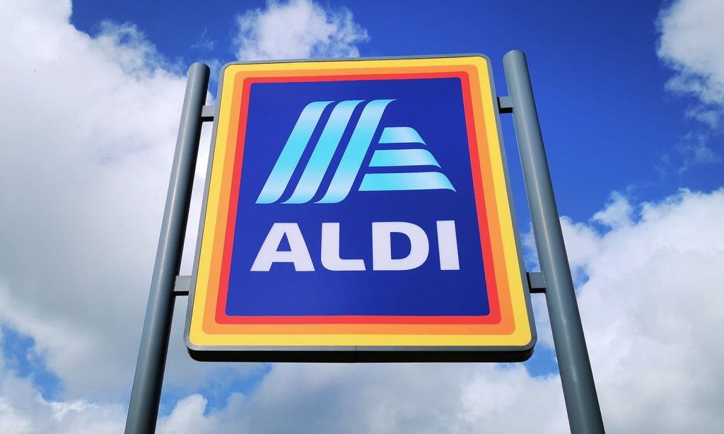 Aldi только что вернул ящик и бочки за 2,99 доллара, и я одержим