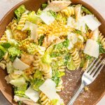 Рецепт салата из пасты курицы (30 минут)