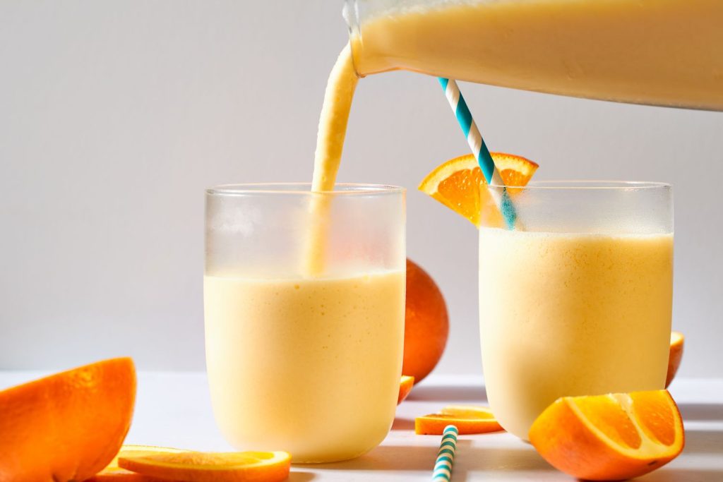 Copycat Orange Julius рецепт (4 ингредиента, 10 минут)
