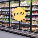 Готовые к употреблению блюда, продаваемые в Kroger и Walmart, вспомнили из-за смертельной вспышки Listeria