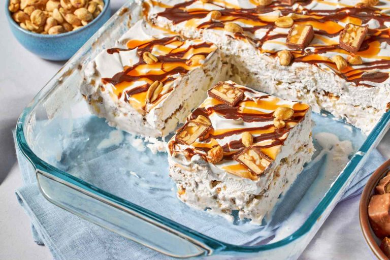 Рецепт запеканки с мороженым Snickers (3 ингредиента, макияж)