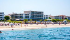 База відпочинку на першій лінії Чорного моря в Україні