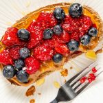 Рецепт арахисового масла и ягоды (4 ингредиента, 5 минут)