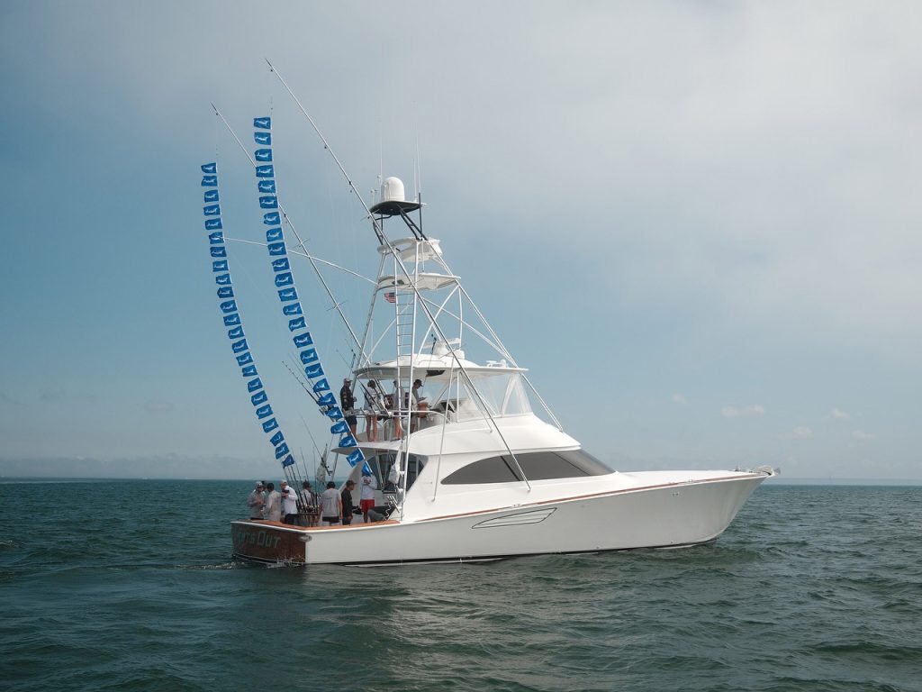 fishing_yacht.jpg