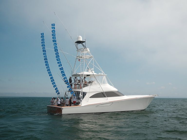 fishing_yacht.jpg