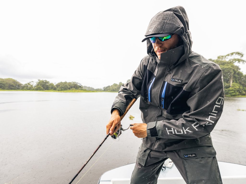 10-huk_proseries_lifestyle_landingfishinrain-1.jpg
