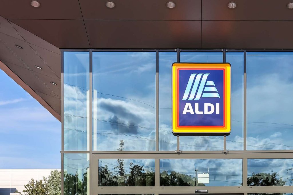 Находка Aldi за 4,95 доллара, которой я наслаждаюсь, пока она есть (особенно к праздникам)