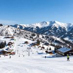 Панорама горнолыжного курорта Буковель зимой 2026